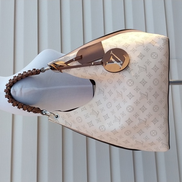 LOUIS VUITTON MONOGRAM CARMEL MAHINA HOBO SHOULDER BAG - Picture 3 of 13